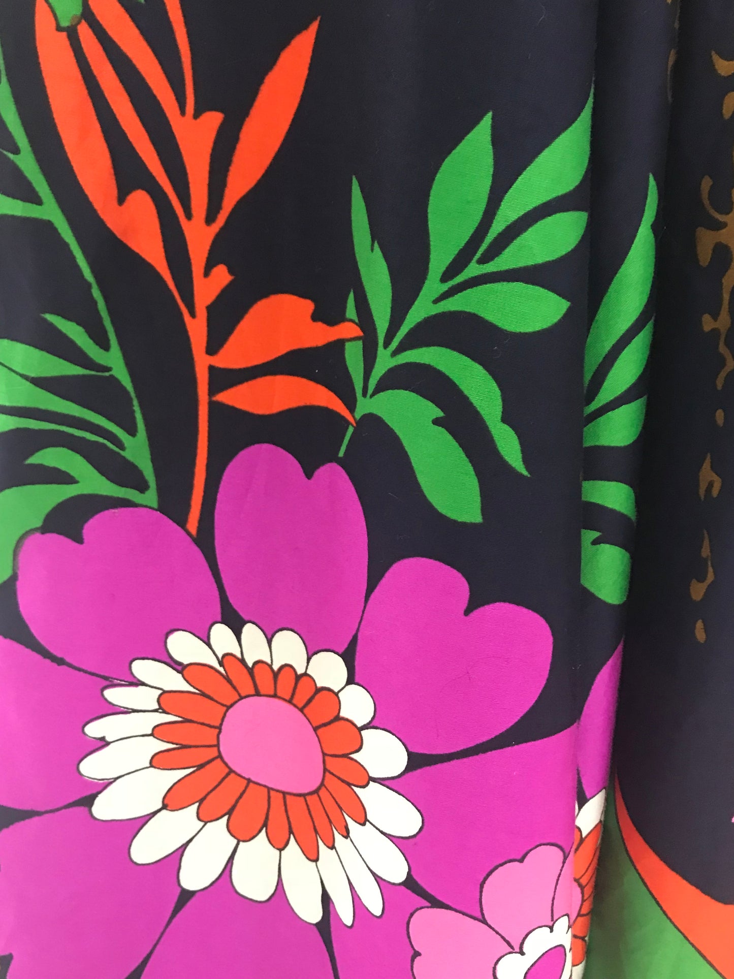 1970’s Floral Super-Print Flower Power Maxi Dress | Vintage